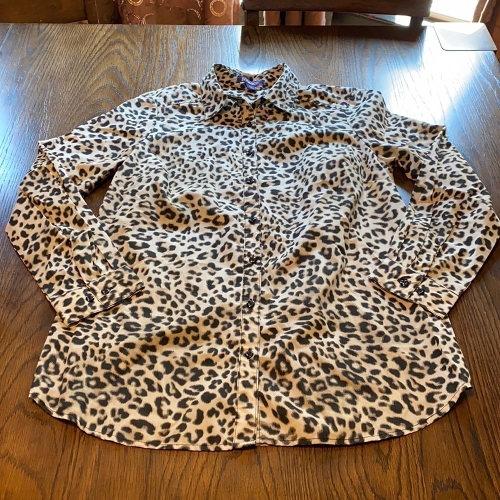 5/$25 Roamans animal print button down size 12W